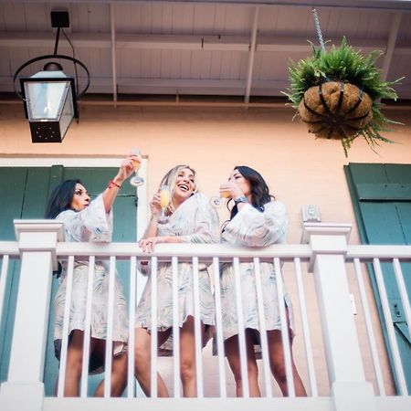 Royal Frenchmen Hotel And Bar New Orleans Exterior photo