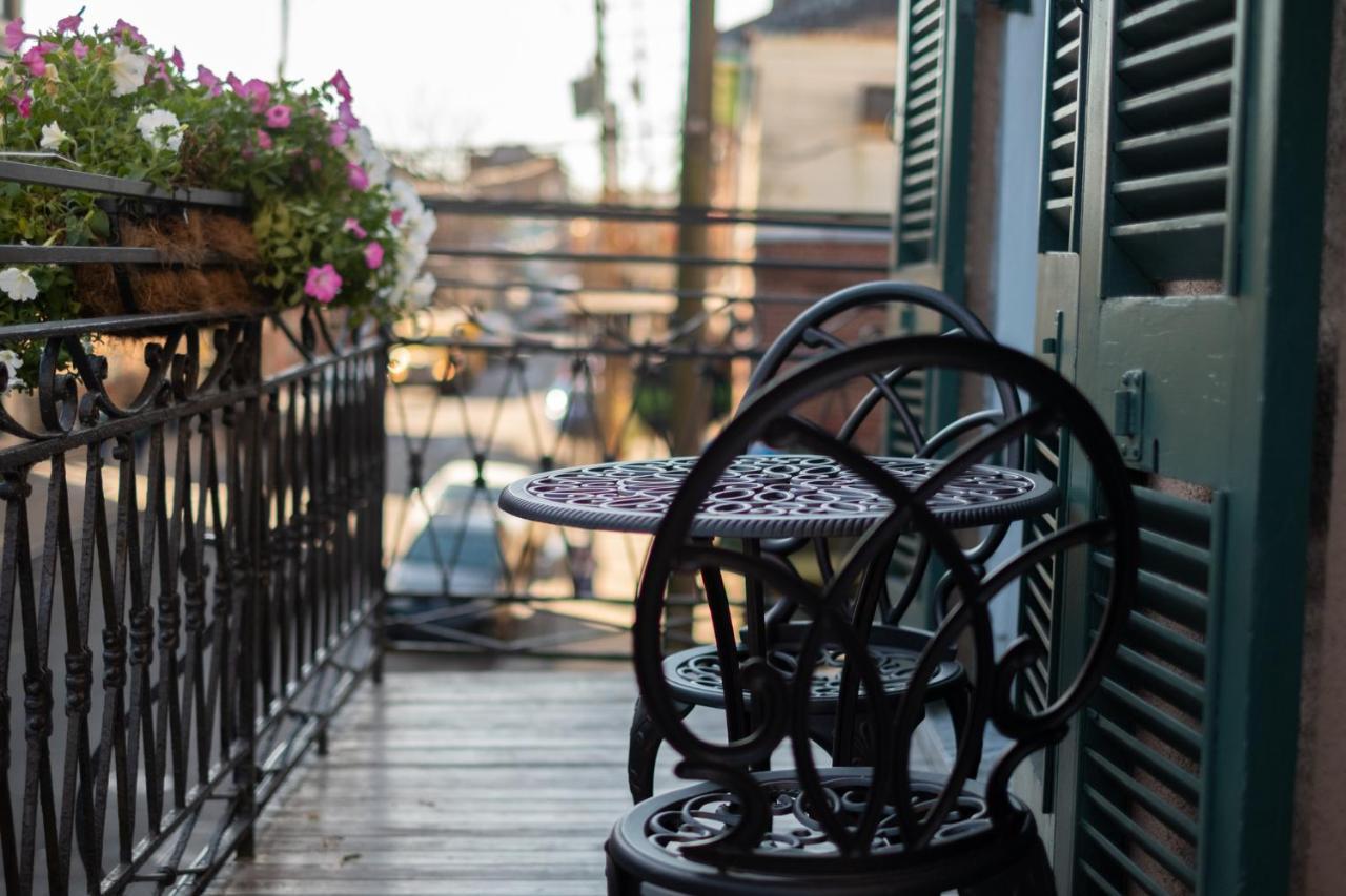 Royal Frenchmen Hotel And Bar New Orleans Exterior photo