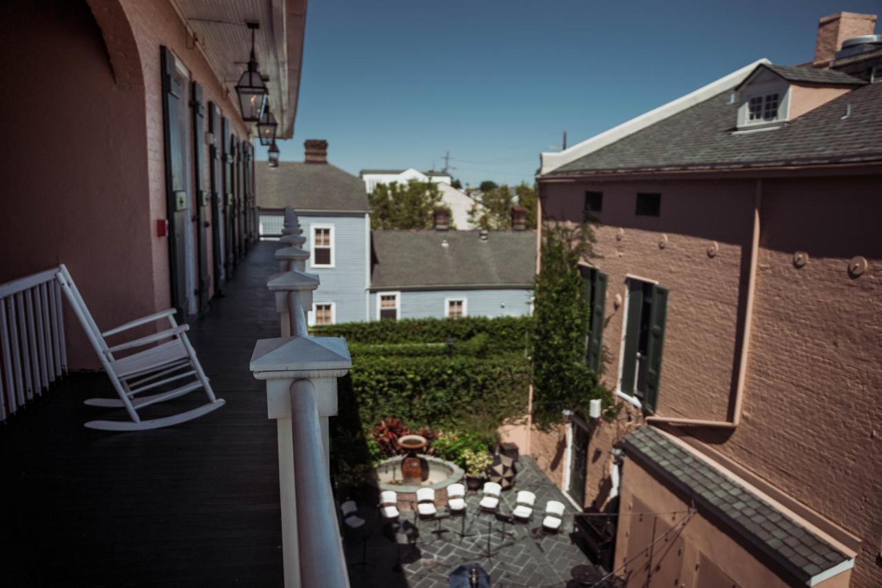 Royal Frenchmen Hotel And Bar New Orleans Exterior photo